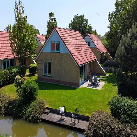 House With Dishwasher, 19 Km From Hoorn Holiday home