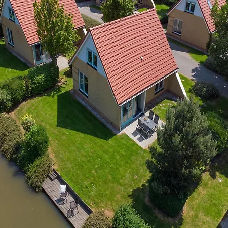 House With Dishwasher, 19 Km From Hoorn Andijk