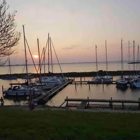 House With Dishwasher, 19 Km From Hoorn Ferienhaus *